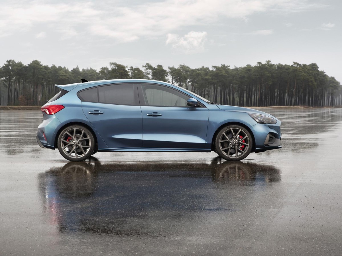 Meet the New Ford Focus ST - Cars.co.za