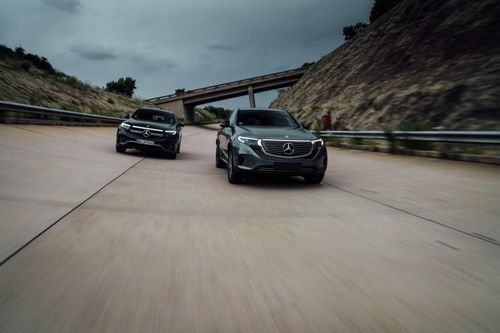 Mercedes Eqc First Taste Of Benzs Ev Carscoza