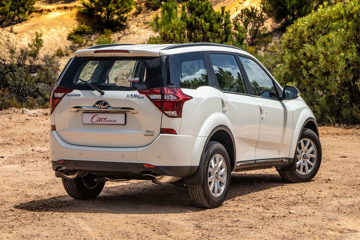 Mahindra XUV500 2 2CRDe W10 Auto 2019 Review Cars co za