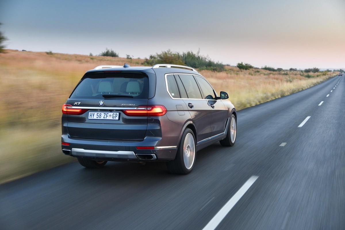 BMW X7 (2019) Launch Review - Cars.co.za