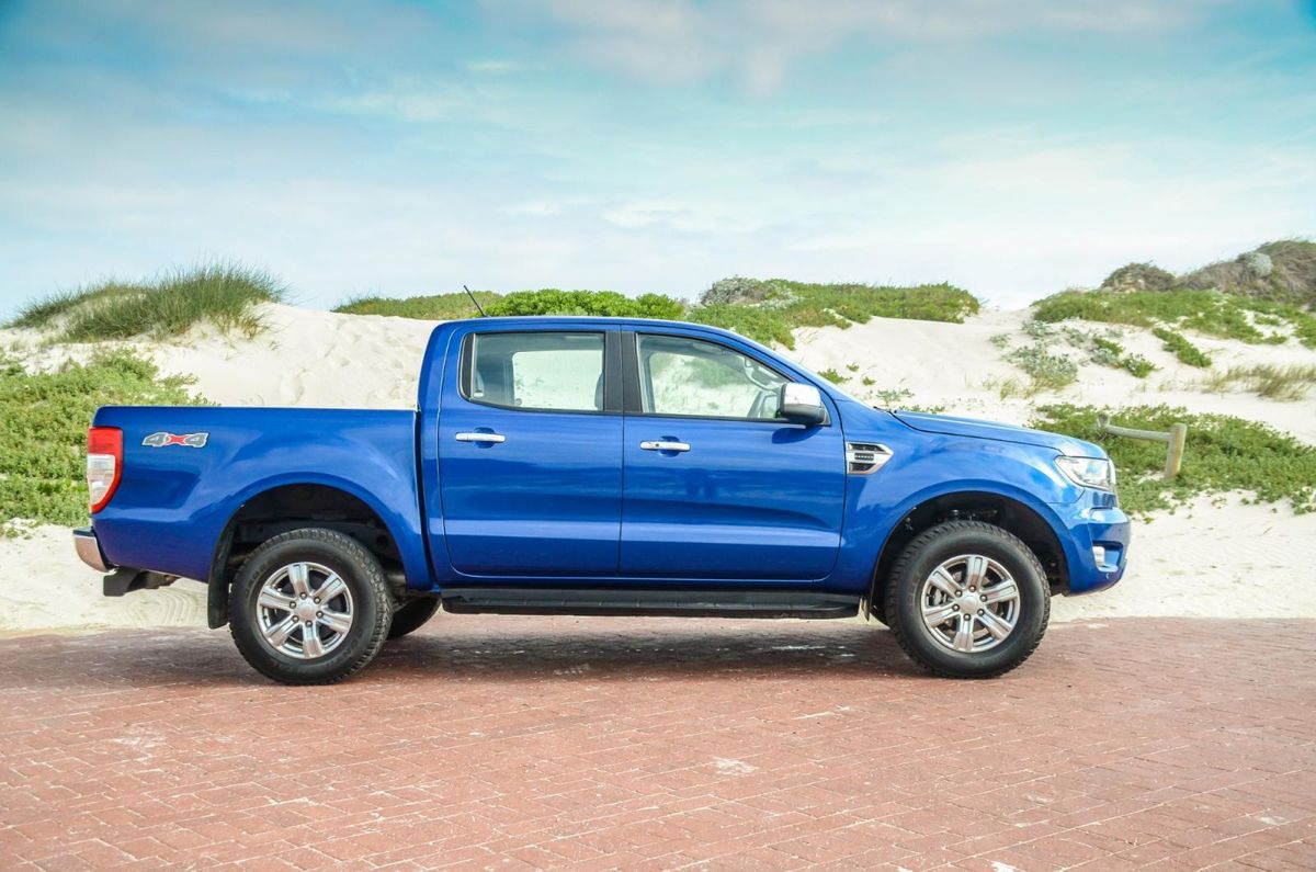Ford Ranger 2.0 4x4 XLT Automatic (2019) Review - Cars.co.za