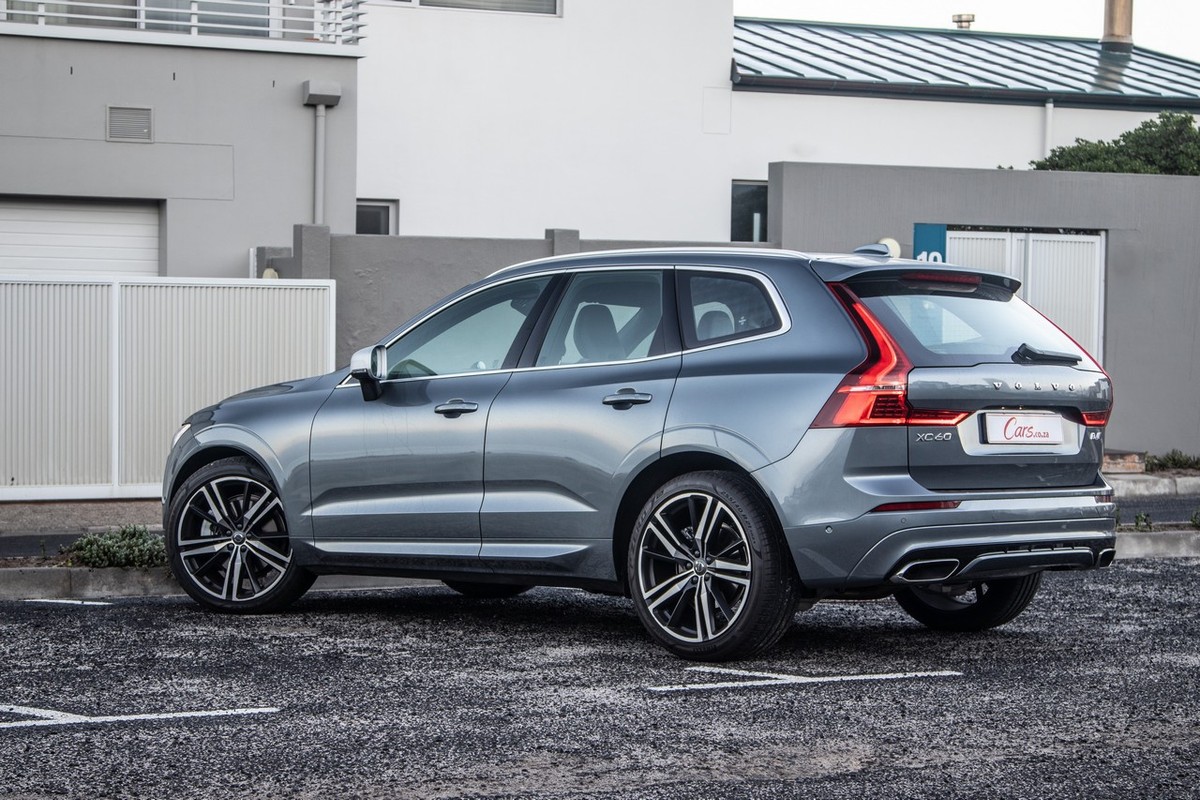 Volvo XC60 D4 RDesign (2019) Review Cars.co.za