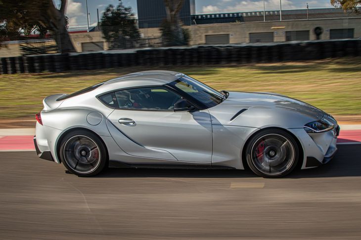 Фото toyota supra gr