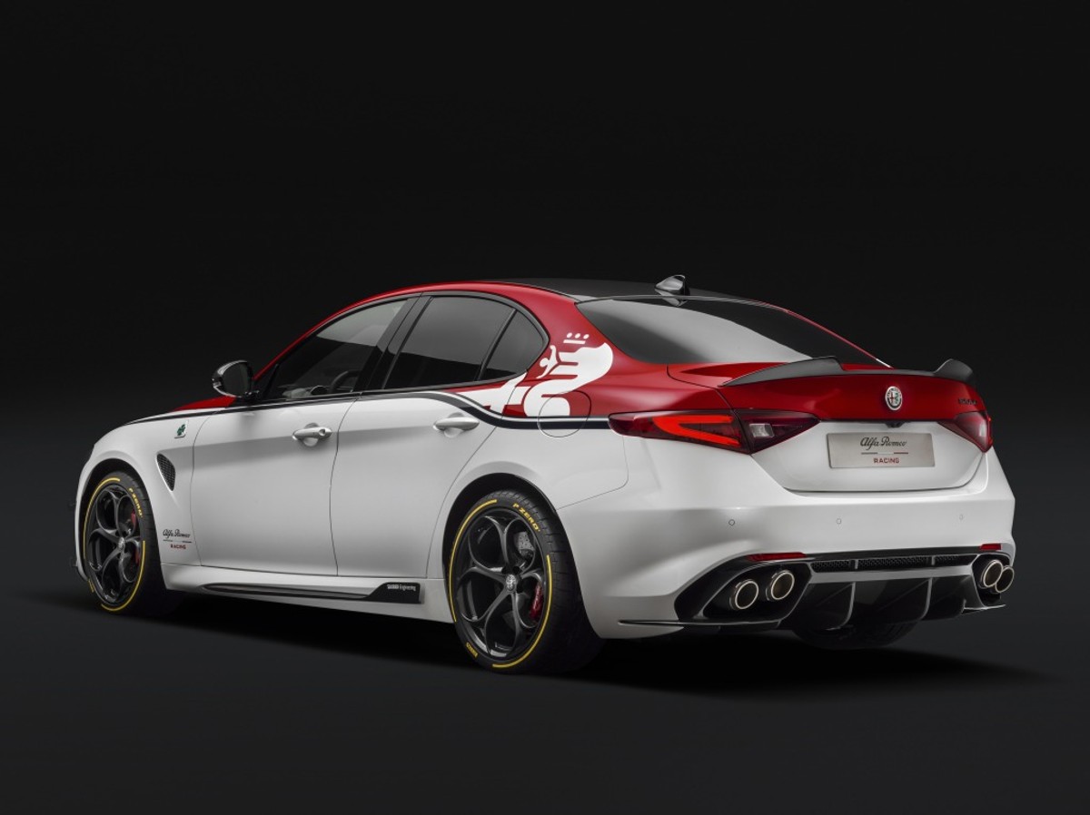 Alfa Romeo Plans 460 Kw Giulia Quadrifoglio Gta Cars Co Za