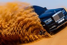 Rolls Royce Cullinan dans Desert Rooster Tail4