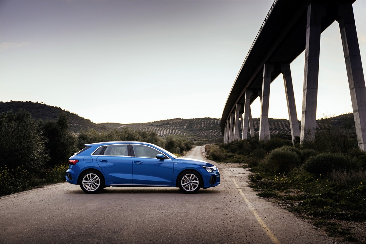 Audi A3 Sportback (2020) International Launch Review ...