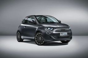 Fiat 500 Riva 17 Launched In Sa Cars Co Za