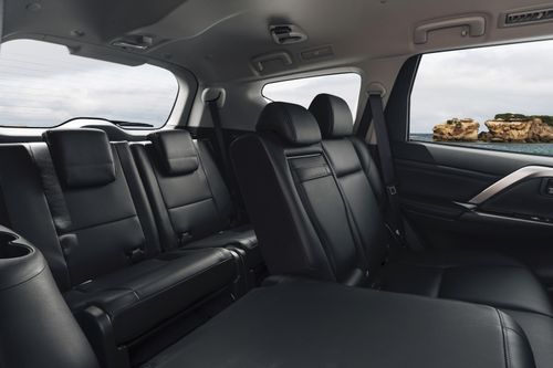 pajero isofix points