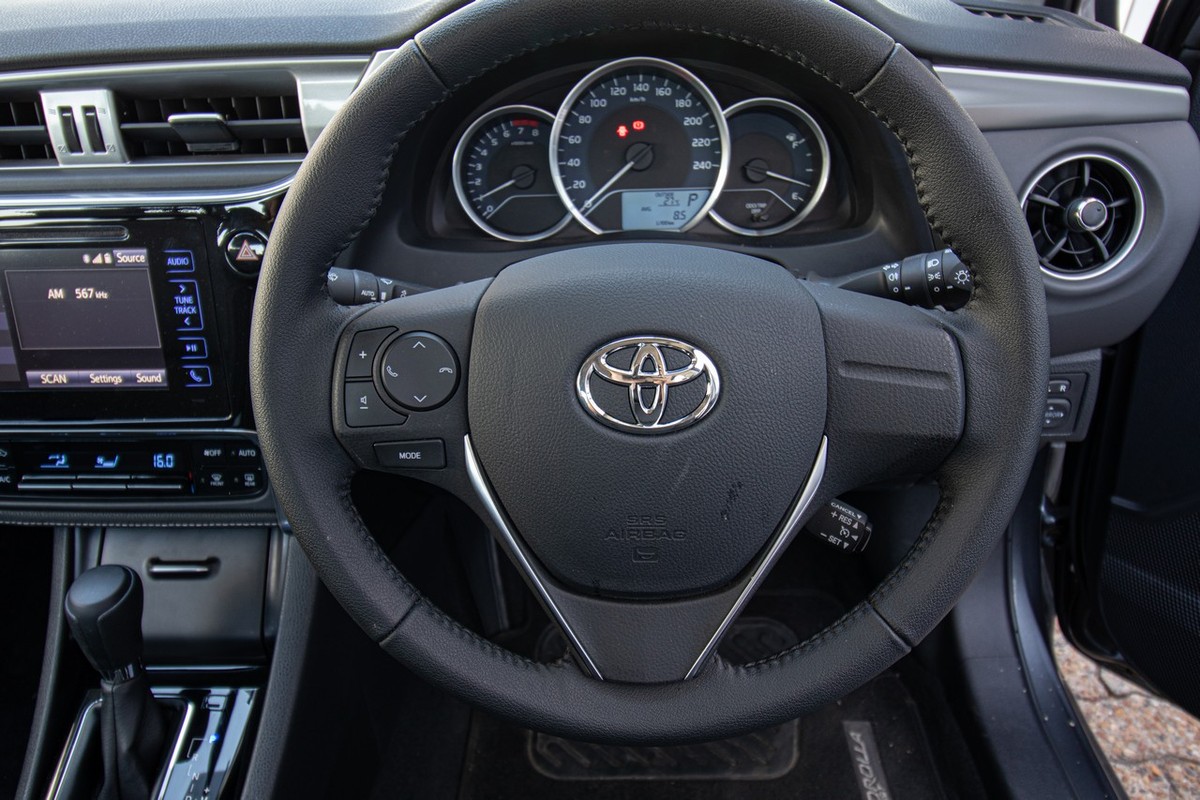 Toyota Corolla Quest 1.8 Exclusive Auto (2020) Review - Cars.co.za