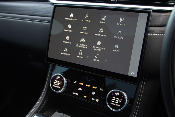 Jaguar F-Pace Pivi Pro