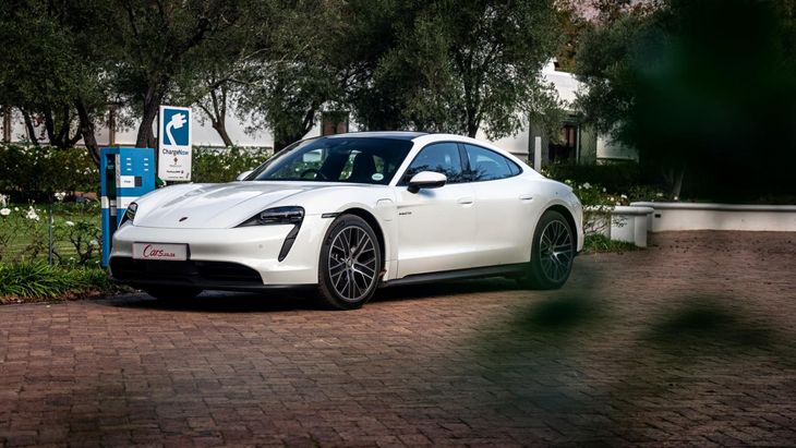 Porsche Taycan RWD Drive