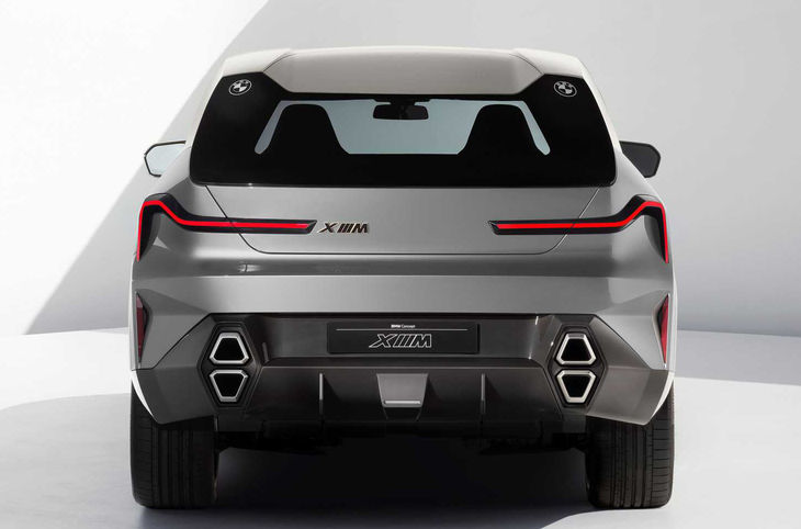 BMW XM rear