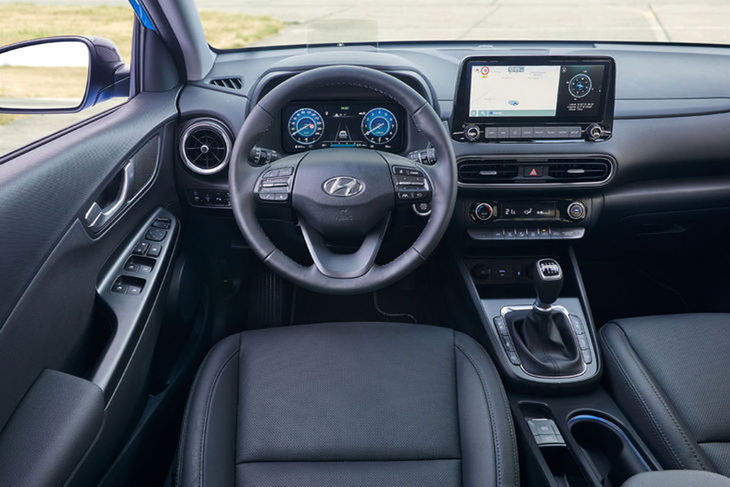 Kona N interior