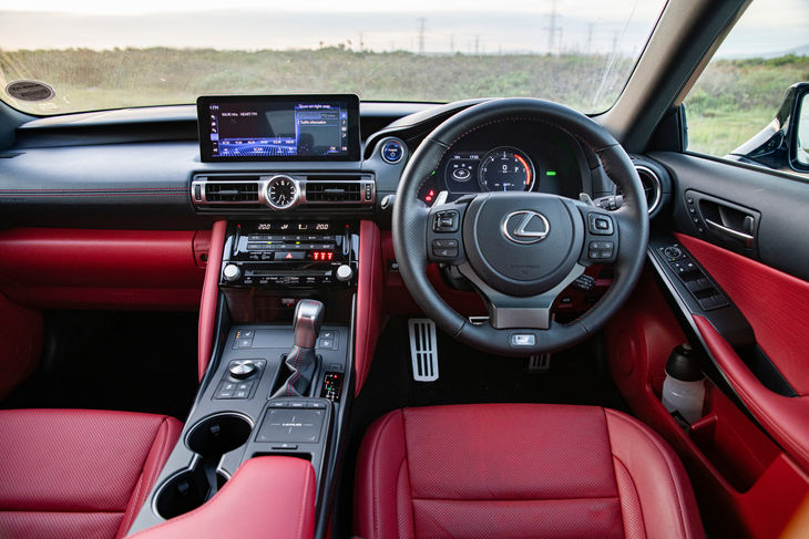 Lexus IS300h F Sport