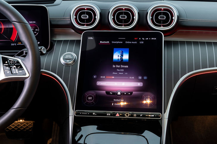 Mercedes-Benz C-Class interior