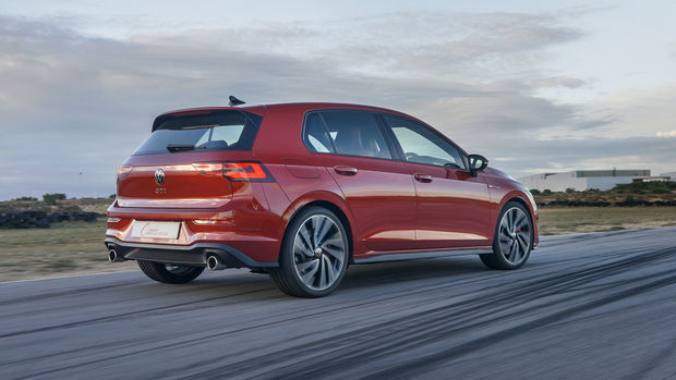 Volkswagen Golf 8 GTI (2021) Launch Review