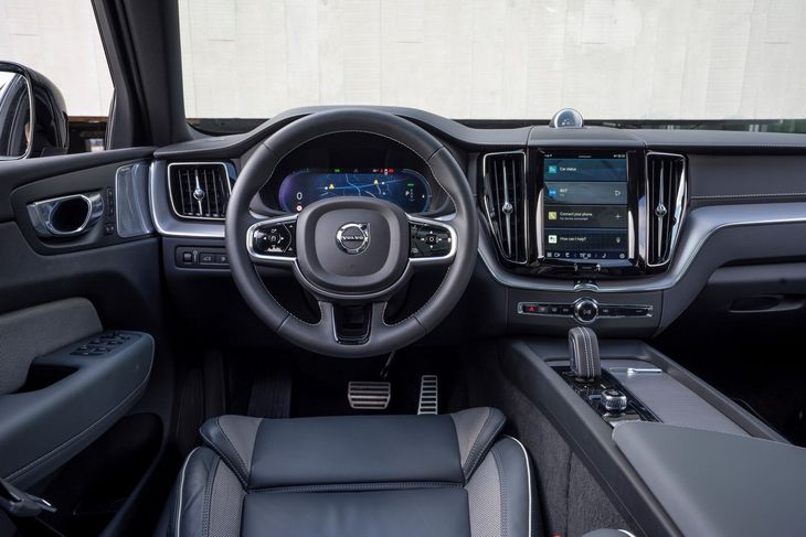 Volvo XC60 Recharge Interior