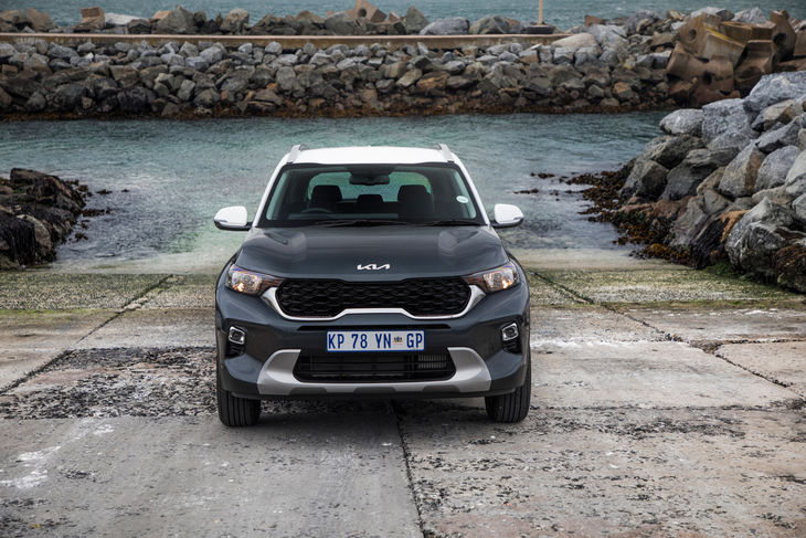 Kia Sonet turbo head on