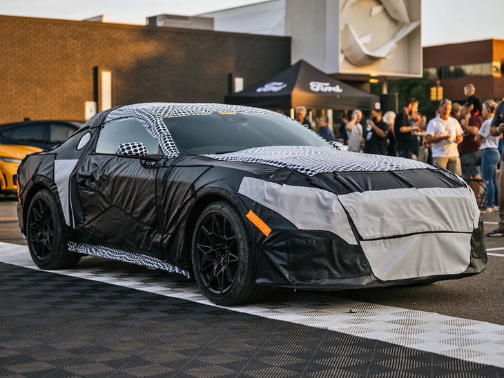 2023 Ford Mustang camo