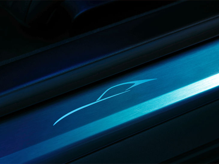 Jaguar F-Type silhouette