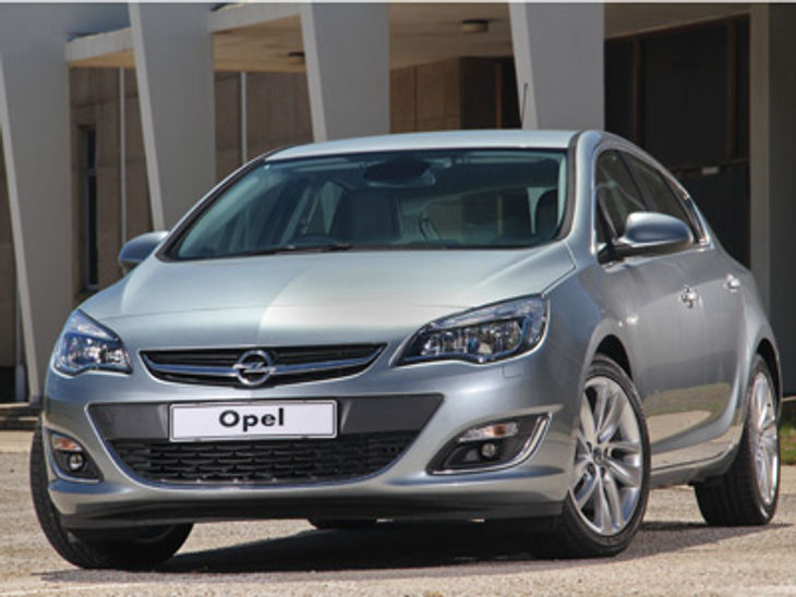 Opel Astra Hatch Range Revised With Less Cost Cars Co Za