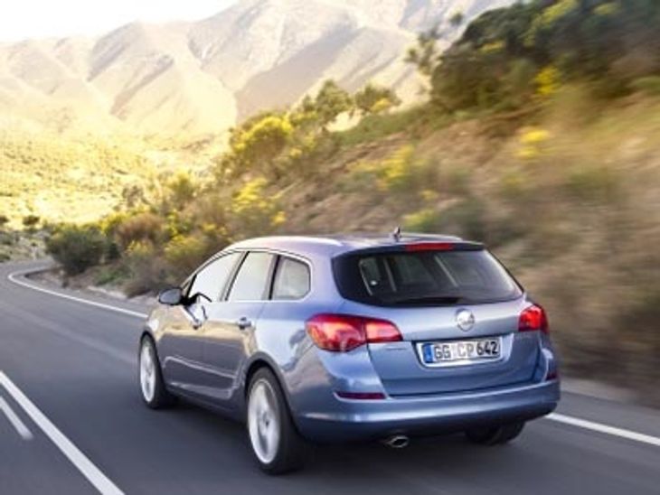 Opel Astra Sports Tourer Details Released Cars Co Za