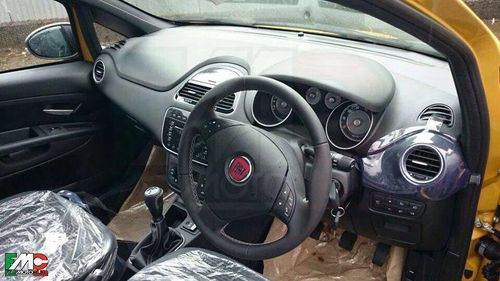 Undisguised 15 Fiat Punto Facelift Images Leaked Cars Co Za