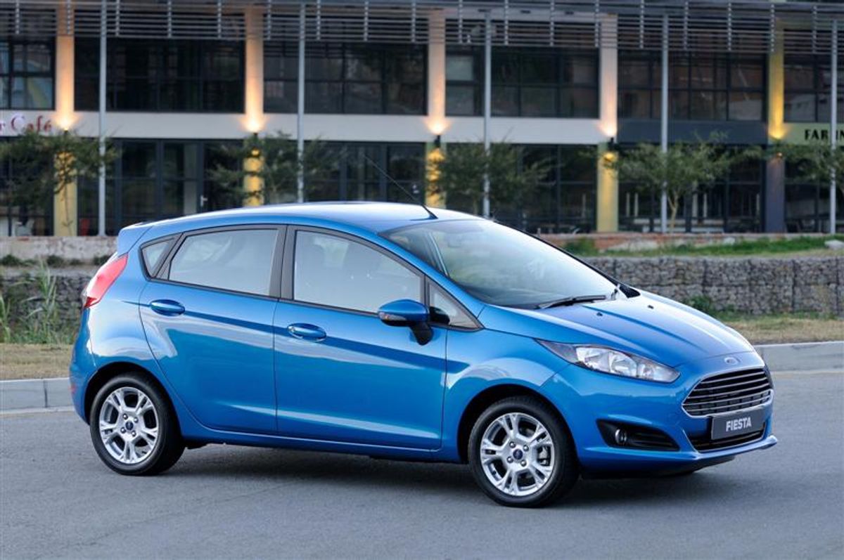 Ford Fiesta 10 Litre Ecoboost Wins 2013 Womens World Car Of The Year