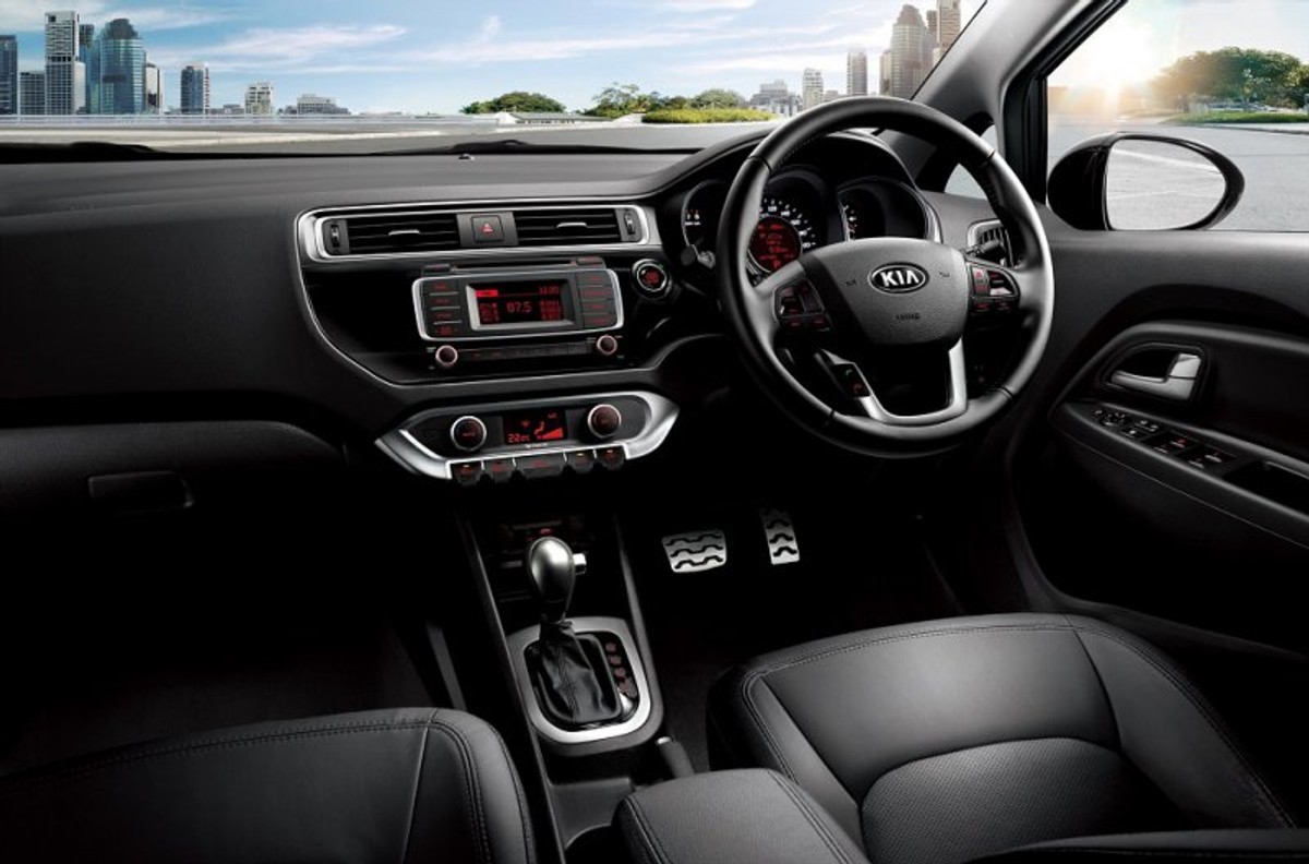 Kia Rio 1.4 Tec (2015) Review Cars.co.za