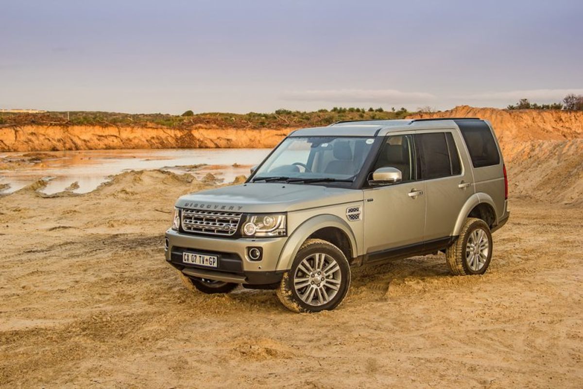 Land Rover Discovery HSE Review Cars.co.za