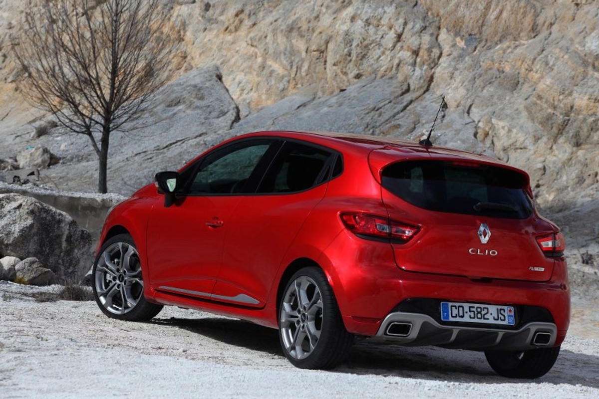 The New Renault Clio RS Sport 200 EDC In SA - Specs and Prices - Cars.co.za