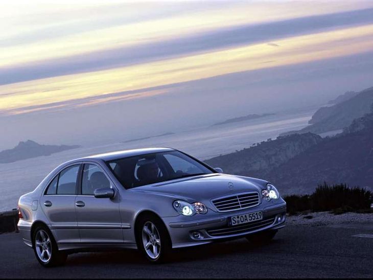 Benz C220 Cdi - How Car Specs