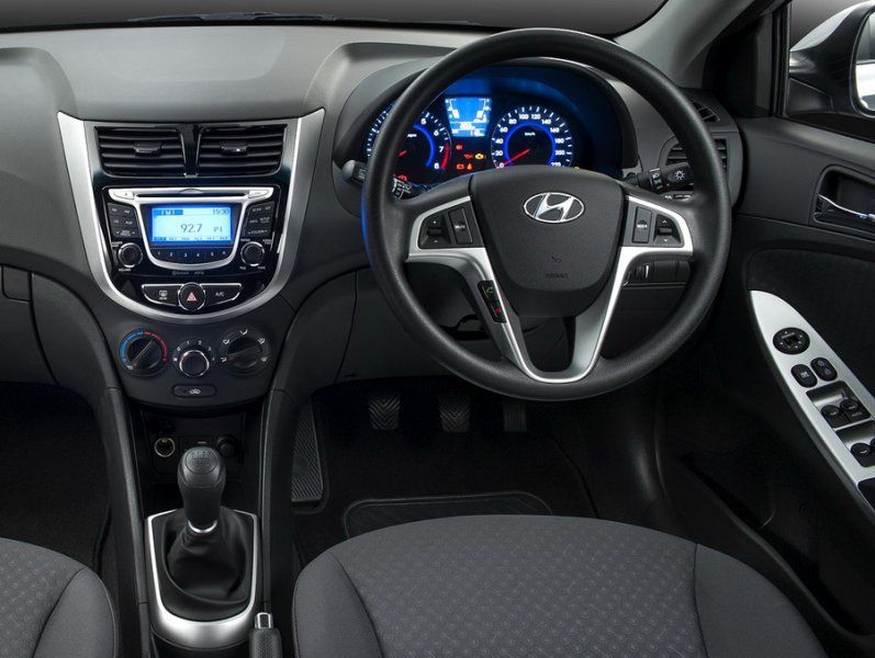 Hyundai accent online hatchback interior