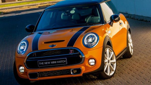 MINI Cooper and Cooper S (2014) Driven