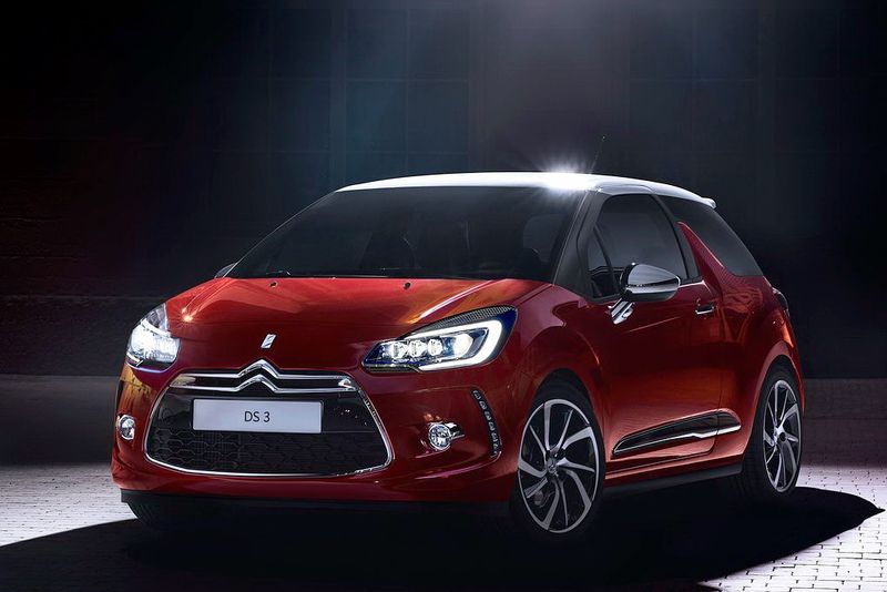 Citroen-DS3_2015_1024x768_wallpaper_02