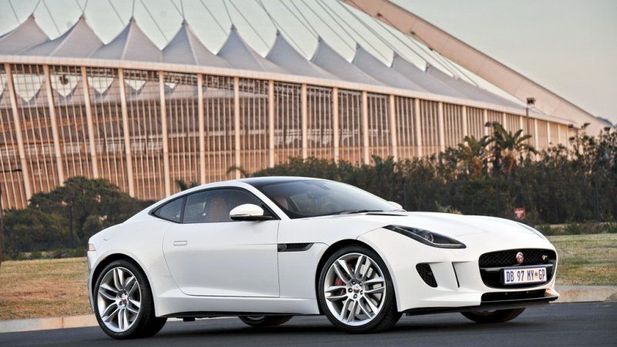 Jaguar F-Type R Coupe (2014) Driven