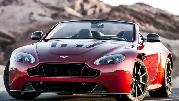Aston Martin V12 Vantage S Roadster Revealed (Video)
