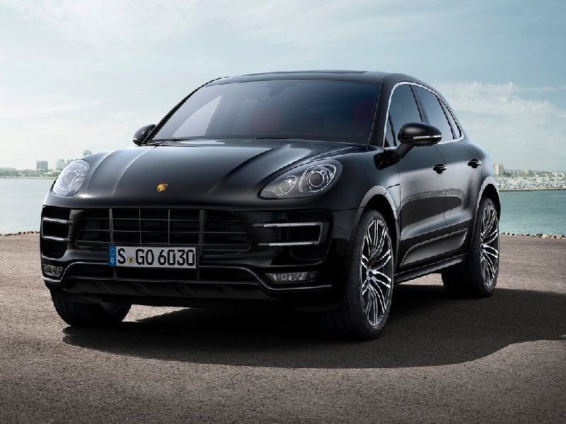 Porsche Adds New Sport Design Package to 2015 Macan