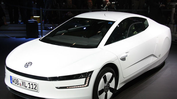 Volkswagen XL1 consumes only 0.9 litres per 100km