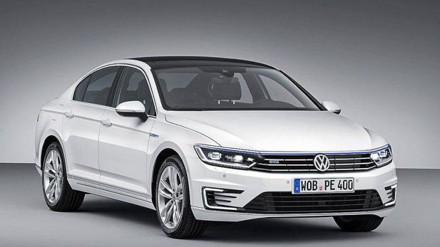 Volkswagen Passat GTE Revealed Ahead of Paris Debut