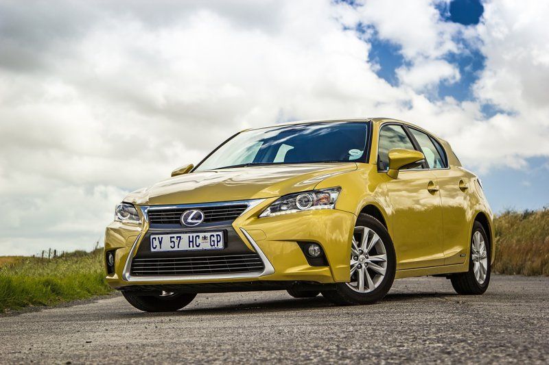 Lexus CT200h (2014) Review