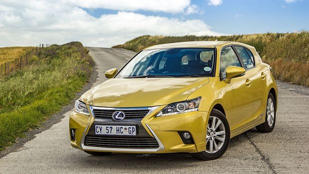 Lexus CT200h (2014) Review