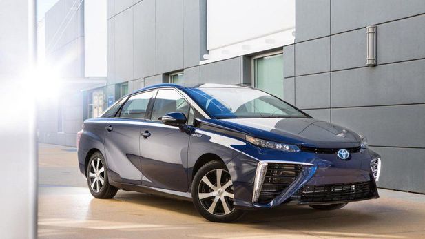 Toyota Mirai - The Production ready hydrogen car