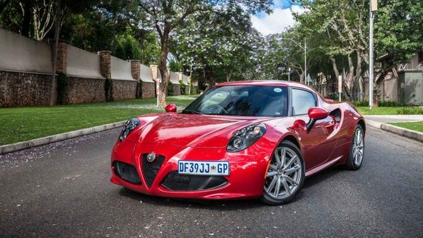 Alfa Romeo 4C (2014) Review