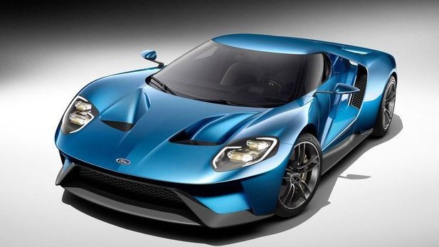 Ford GT unleashed in Detroit