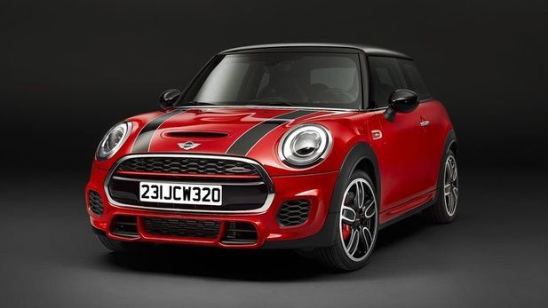 MINI JCW Hardtop makes 2015 Detroit Motor Show debut