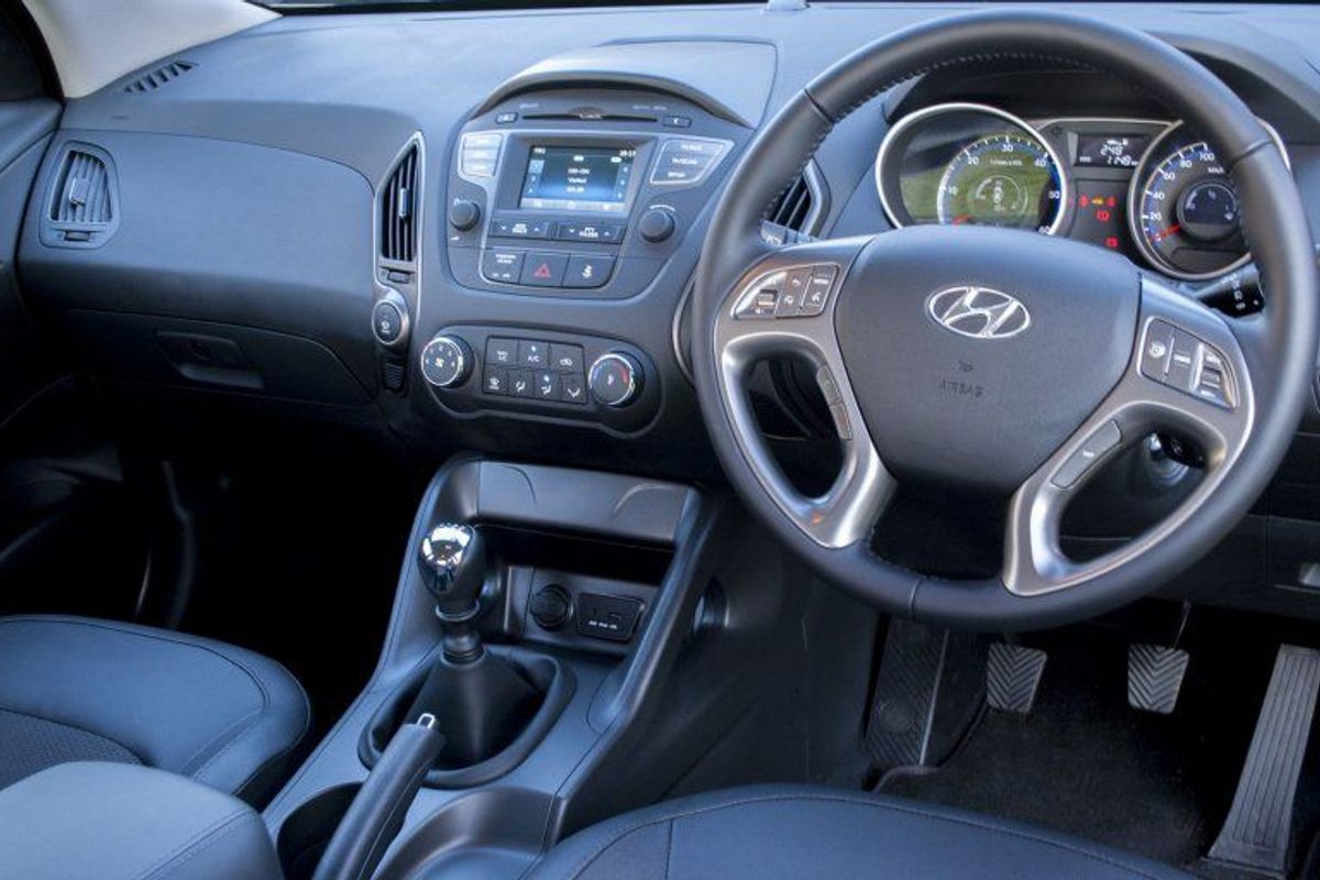Hyundai ix35 1.7 CRDi (2015) Review