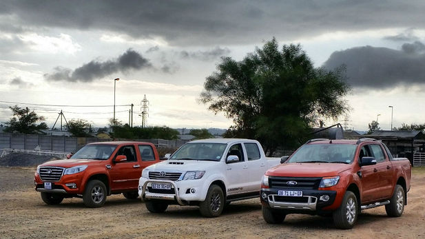 Bakkie Drag Race: Toyota Hilux vs Ford Ranger vs GWM Steed 6 (Video)