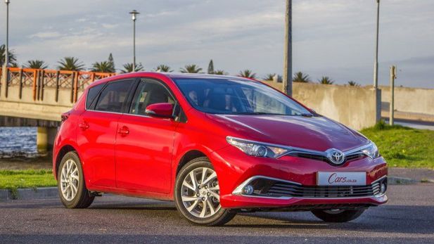 Toyota Auris 1.6 XR (2015) Review