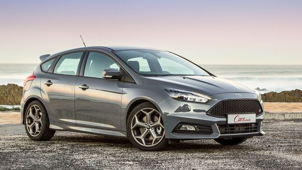 Ford Focus ST (2015) Review